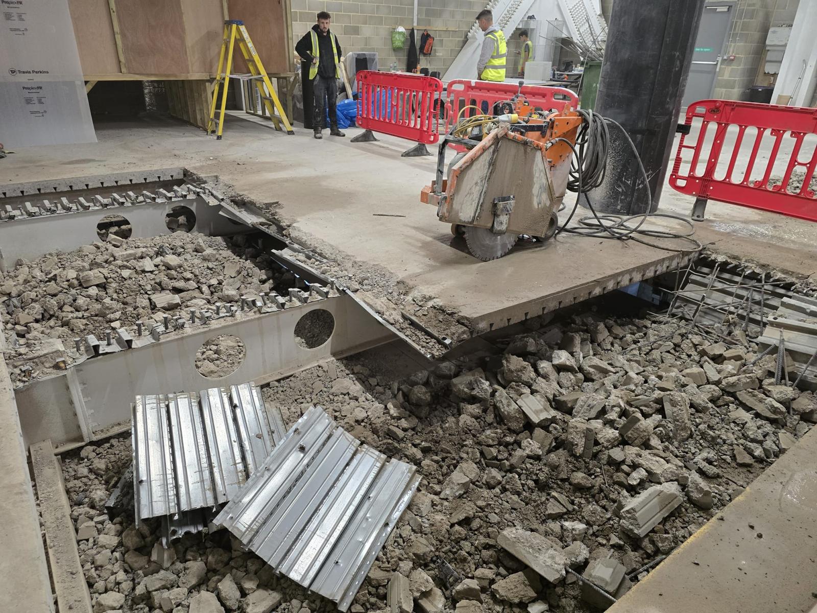 You are currently viewing Removal of a Concrete/Tin Deck Slab for a New Staircase – Paddington Square